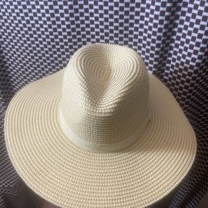 White BCBG hat